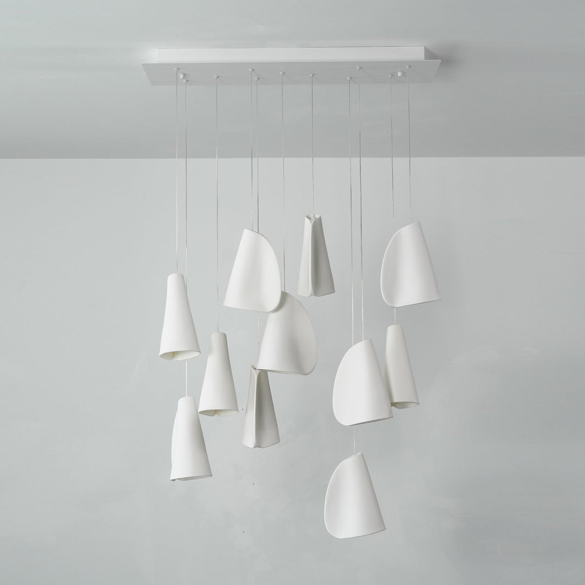 21 Thin Porcelain Pendant Lamp