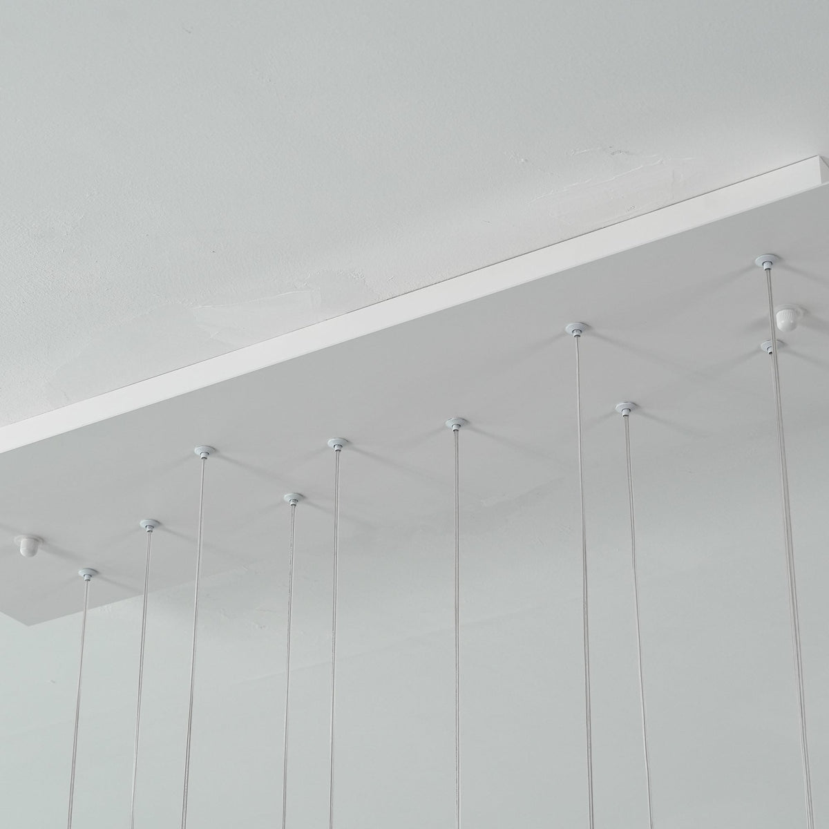 21 Thin Porcelain Pendant Lamp
