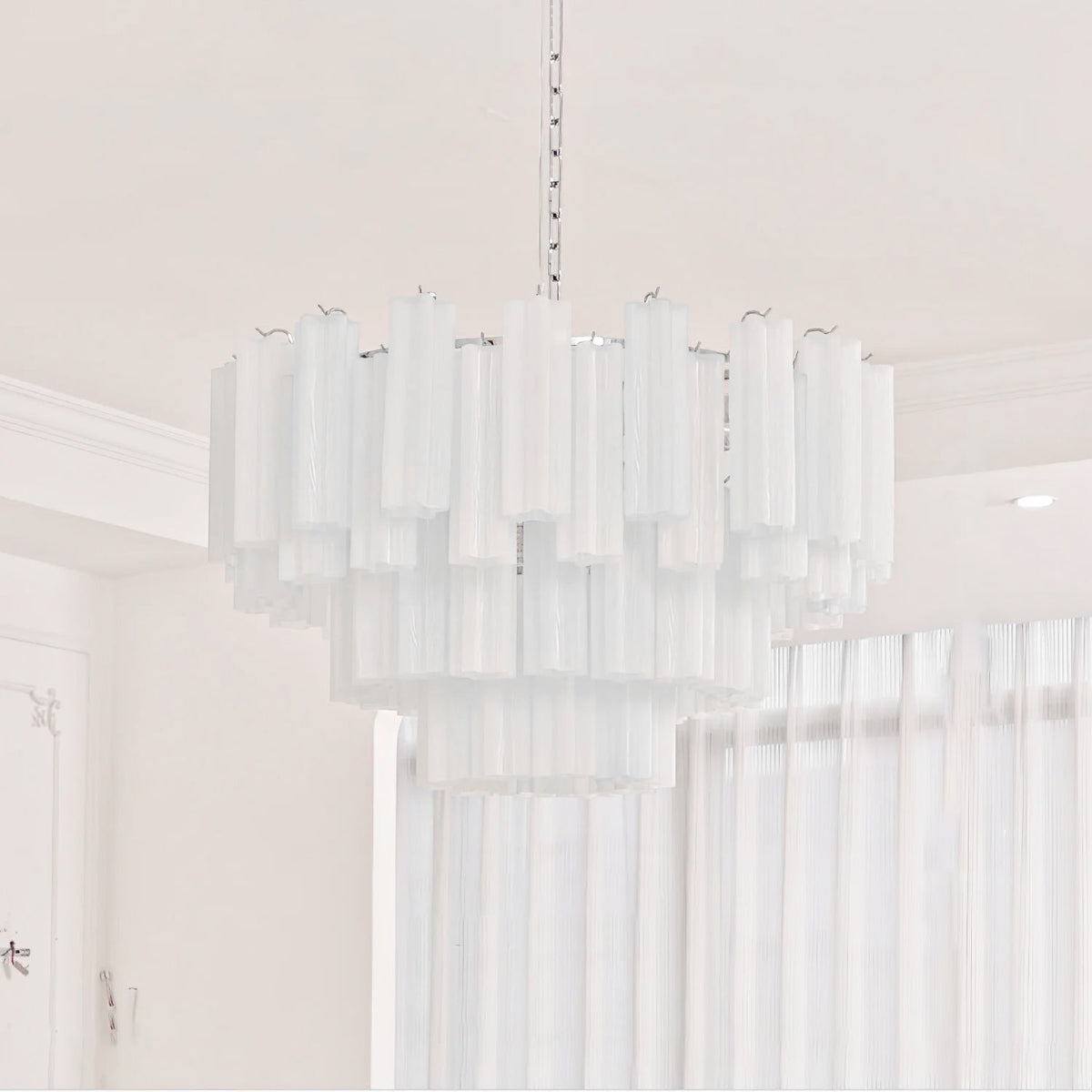 Addis Chandelier 4 layers ? 31.5″ x H 23.6″ / Dia 80cm x H 60cm / White & Chrome Chandelier