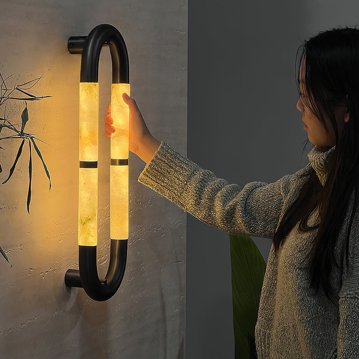 Alabaster Banded KoKo Sconce