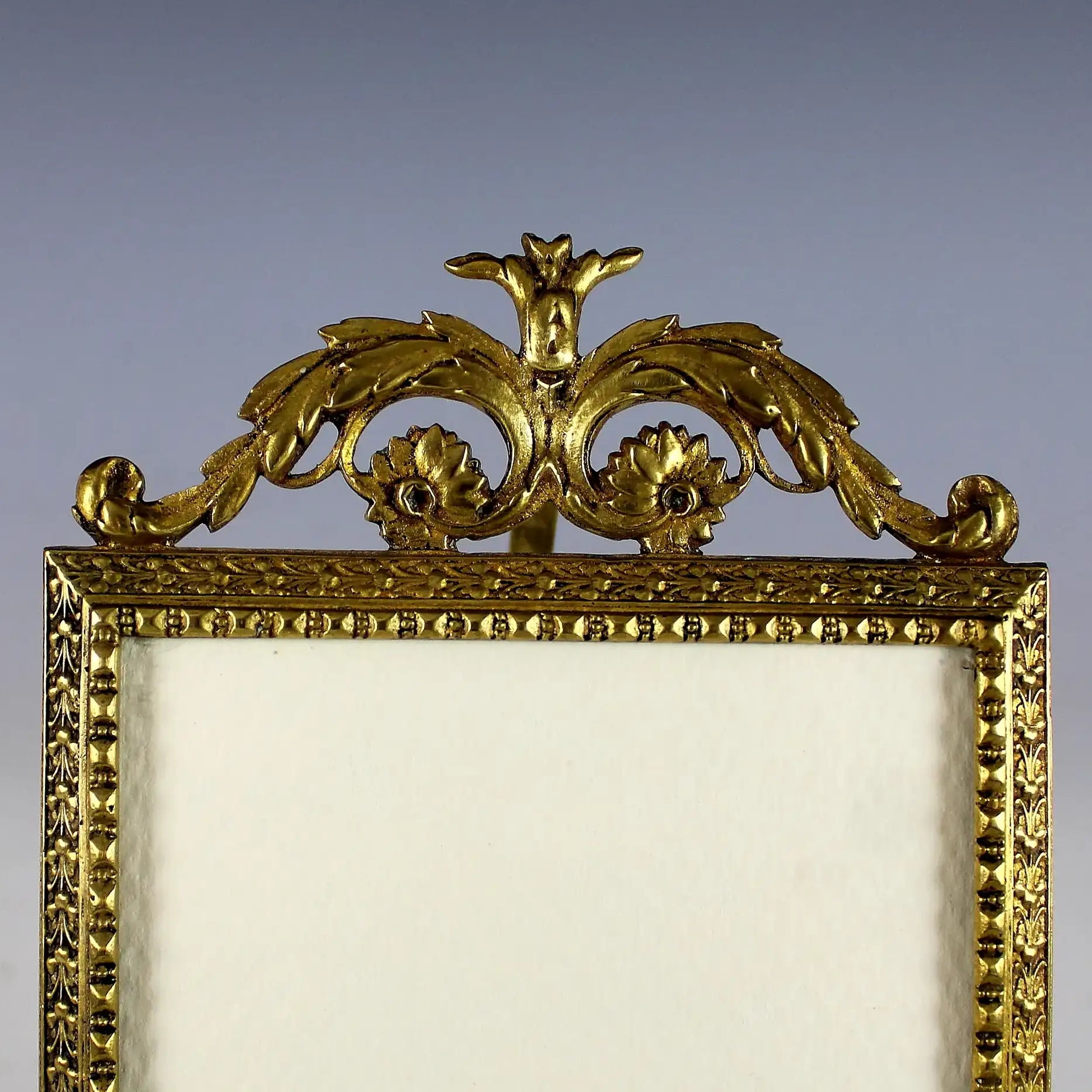 Antique Bronze Bow Top Photo Frame with Brass Easel Back
