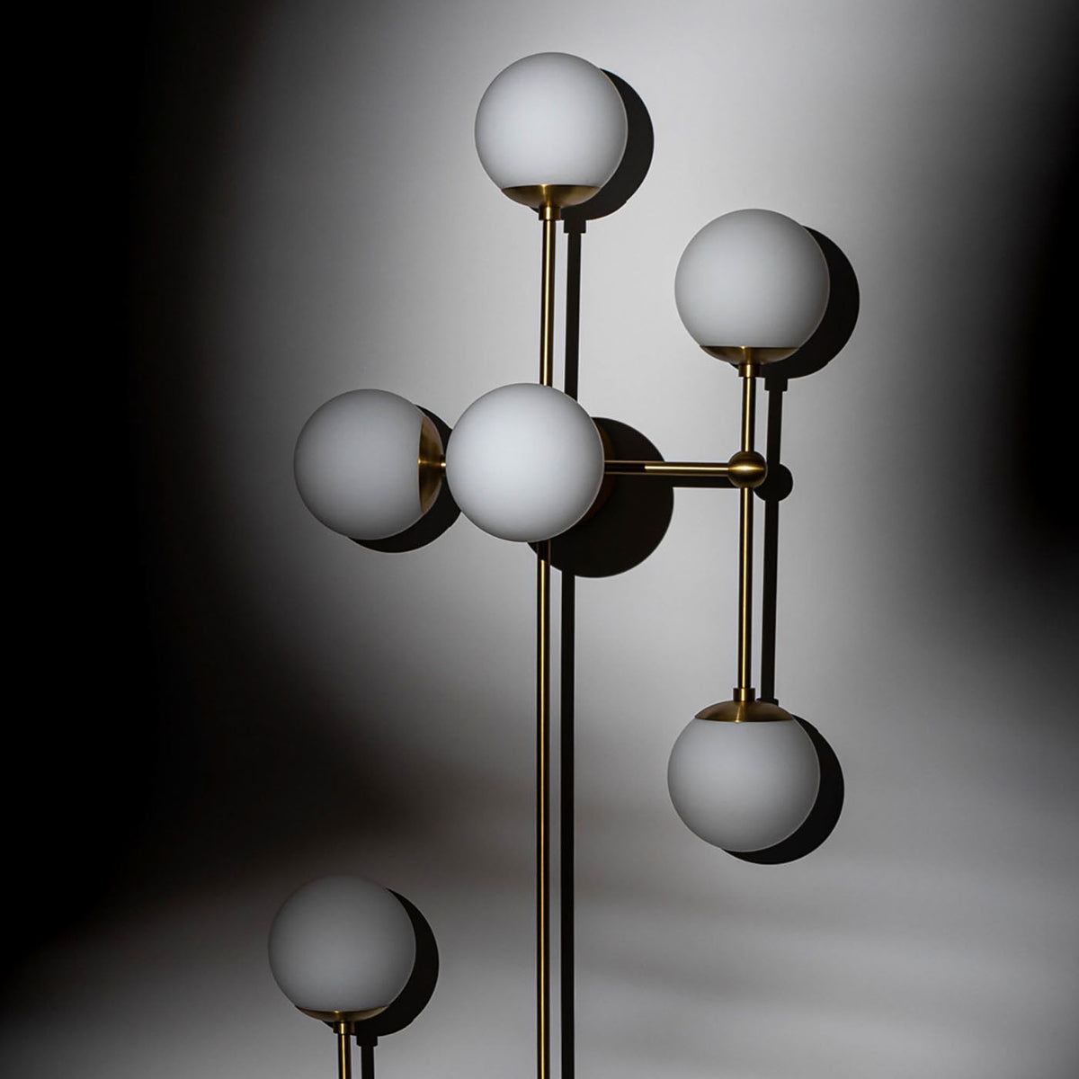 Armstrong Wall Lamp