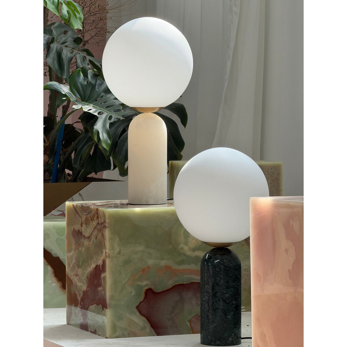 Atlas Table Lamp
