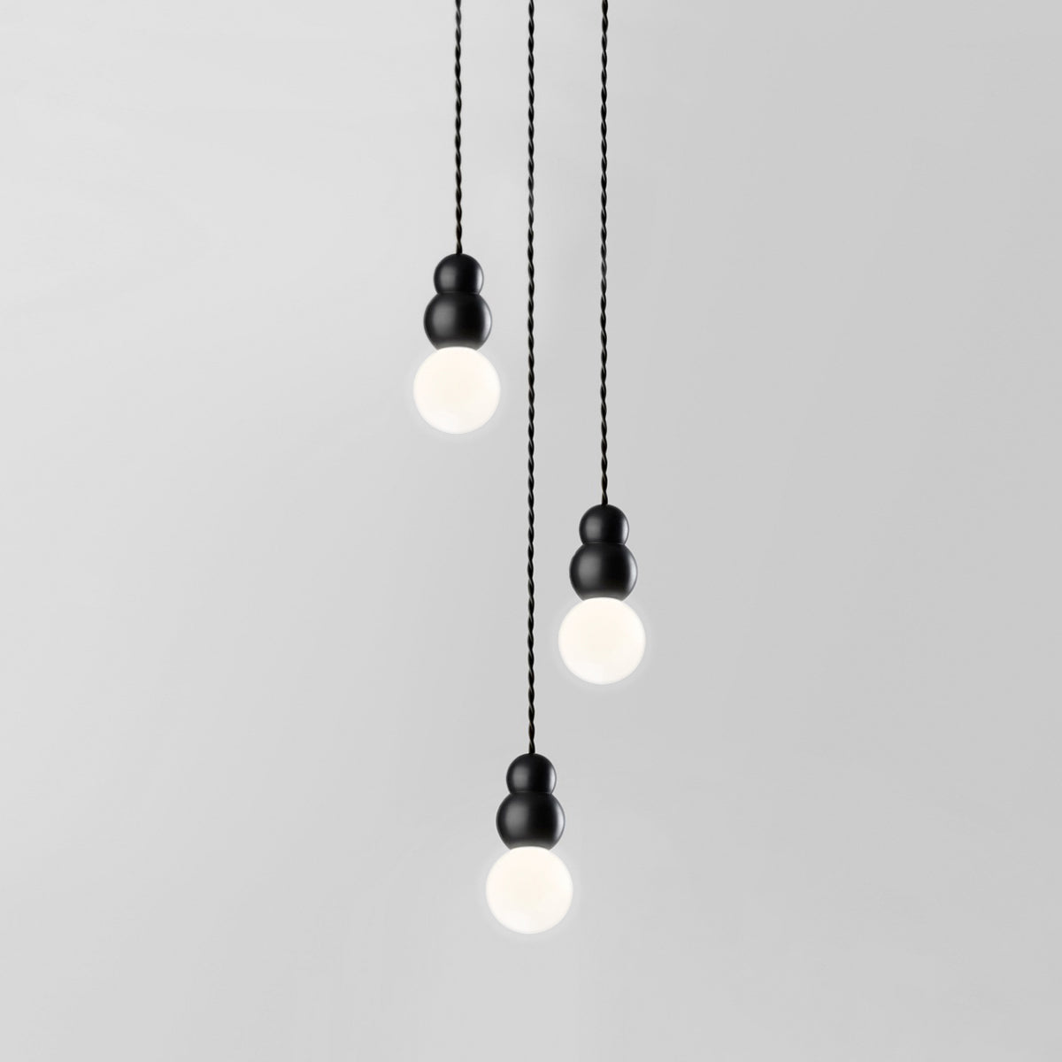 Ball Series Pendant Light 3heads ? 3.9″ x H 6.81″ / Dia 10cm x H 17.3cm / Black / Hanging Cable Pendant light