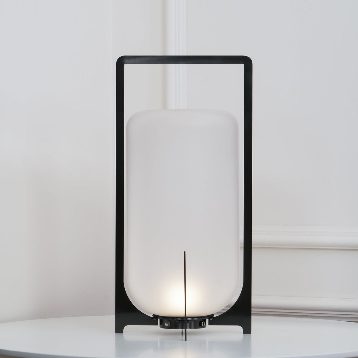 Black Twilight Lantern Table Lamp Table lamp