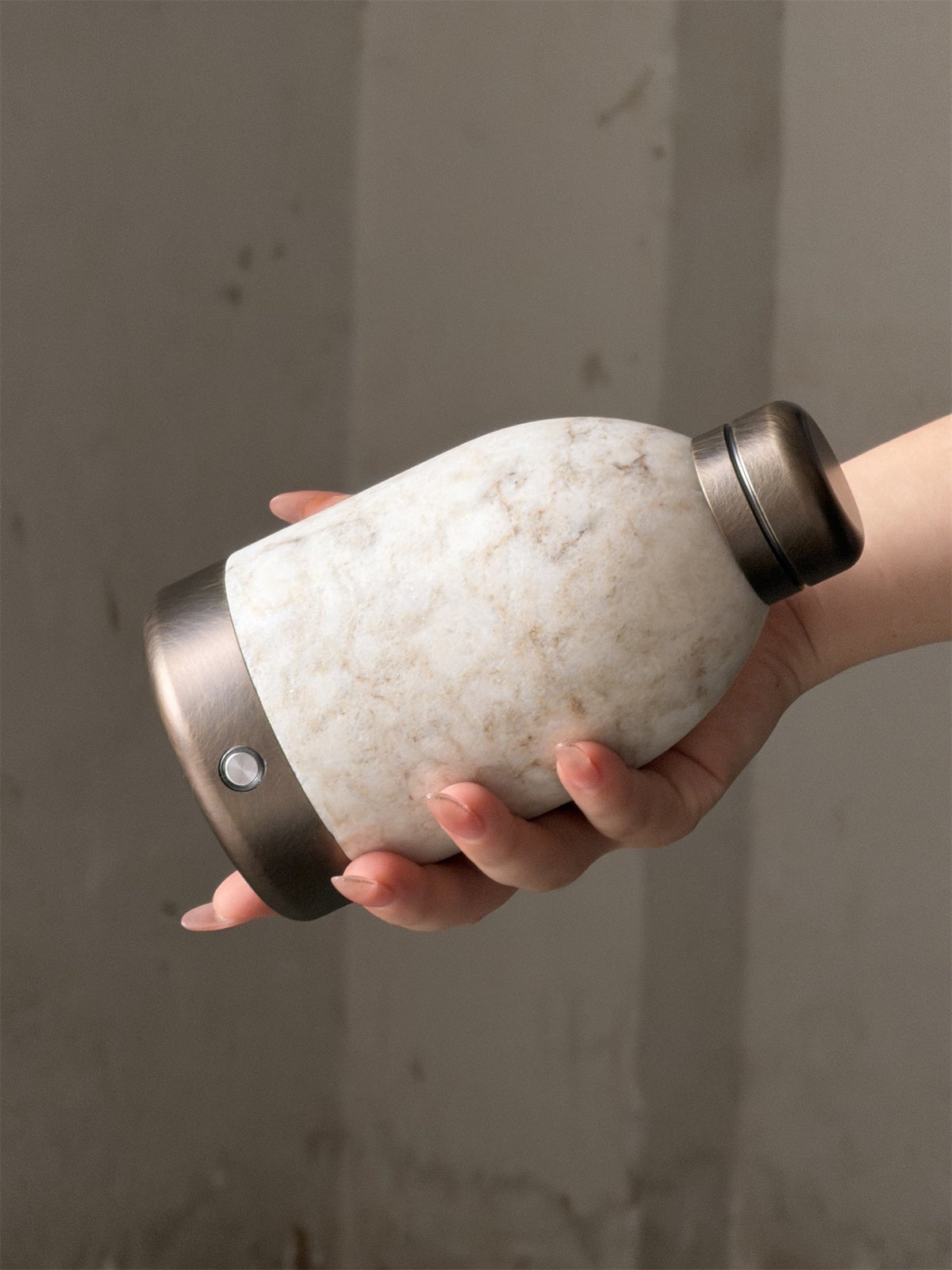 Capsule Marble Table Lamp (Built-in Battery)