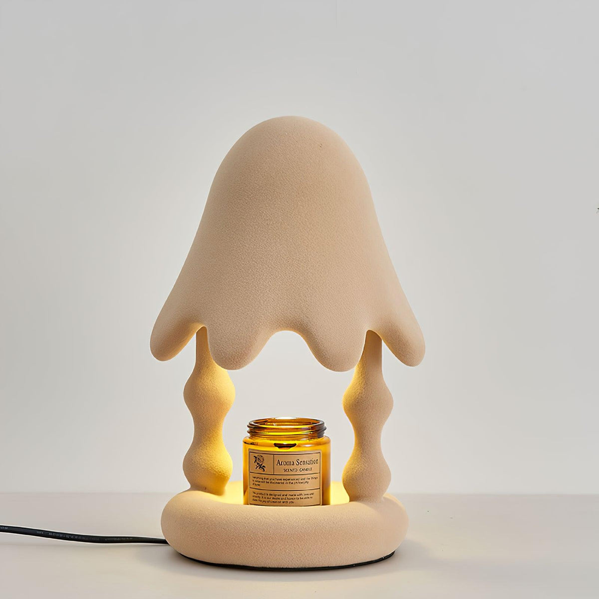 Cedar Table Lamp ∅ 7.9″ x H 13.8″ / Dia 20cm x H 35cm / Beige / US Plug Table lamp