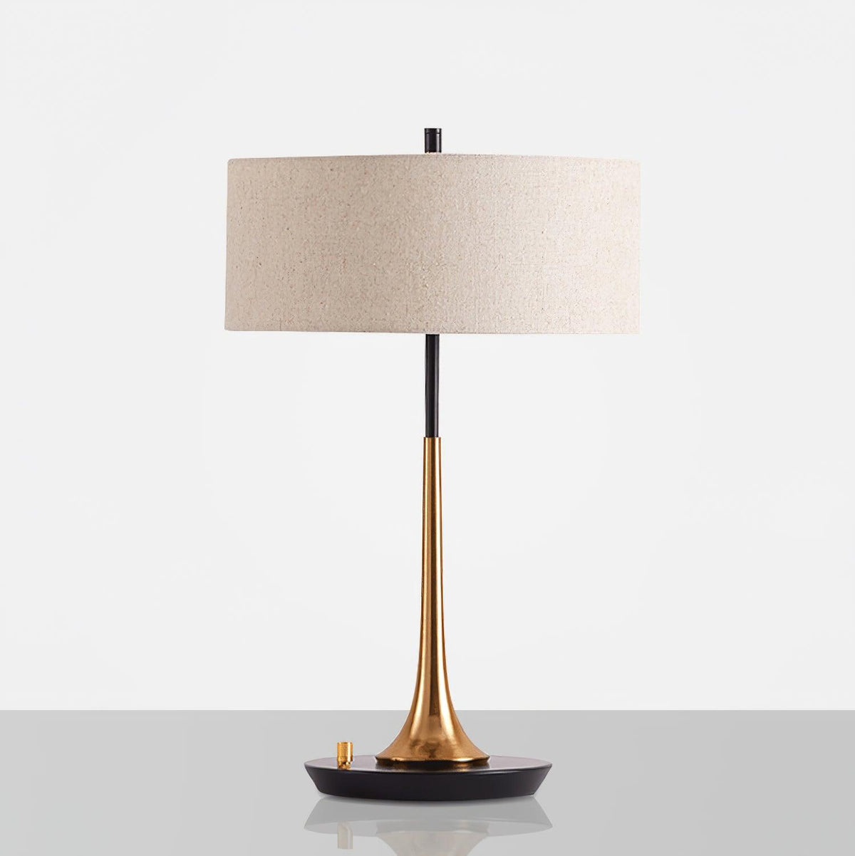 Dana Table Lamp ∅ 14.1″ x H 21.6″/ Dia 36cm x H 55cm / Black & Gold / US plug Table lamp