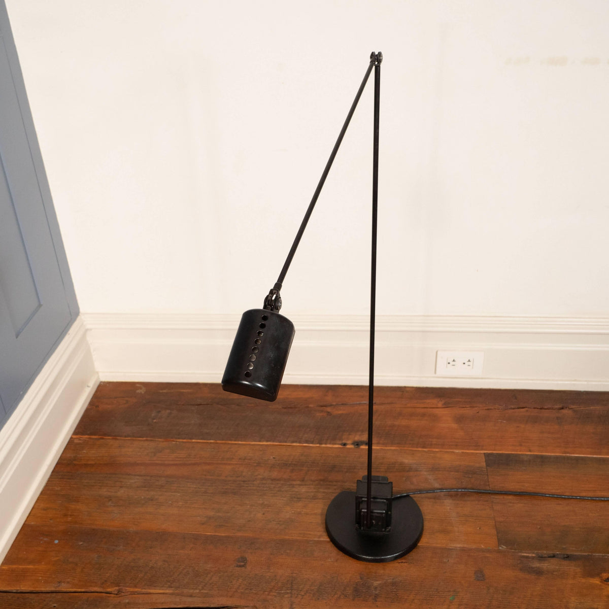 Vector Floor Lamp