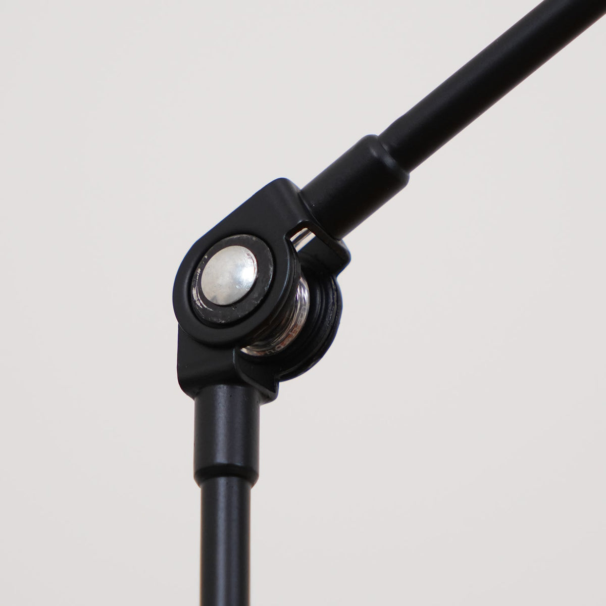 Vector Floor Lamp