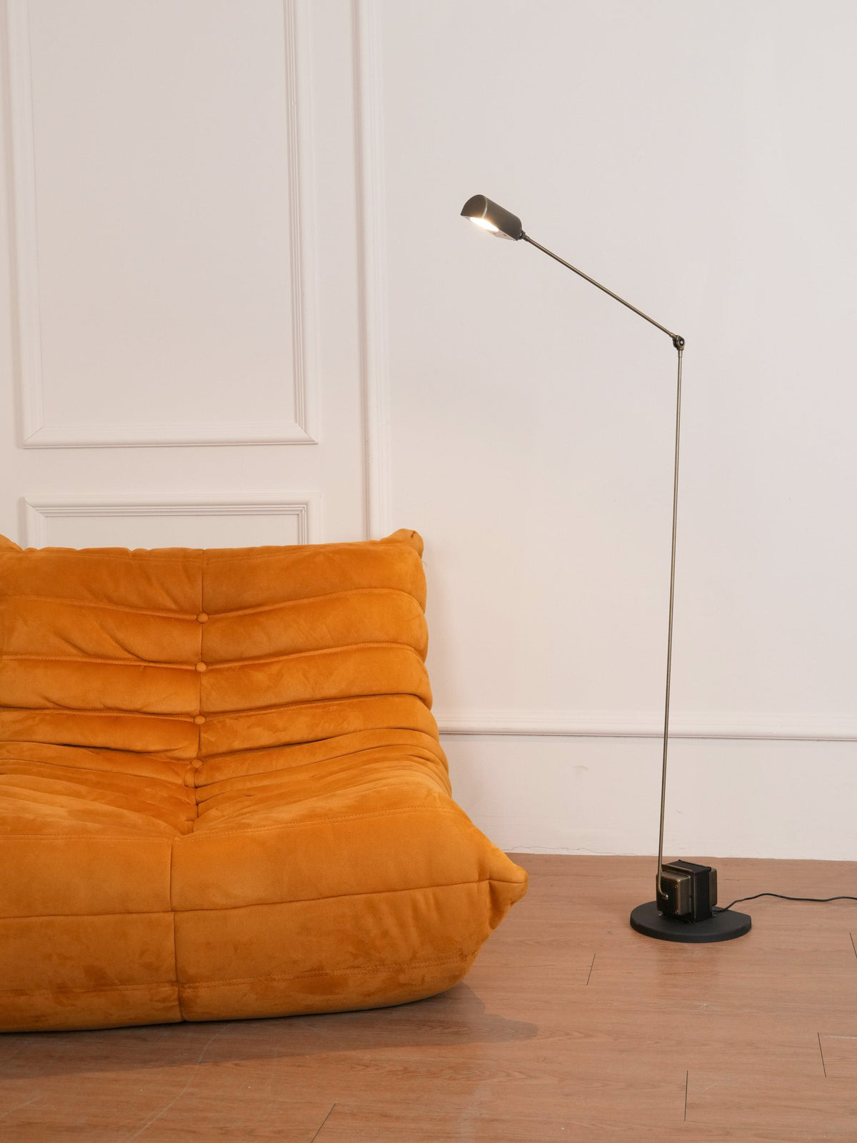 Vector Floor Lamp