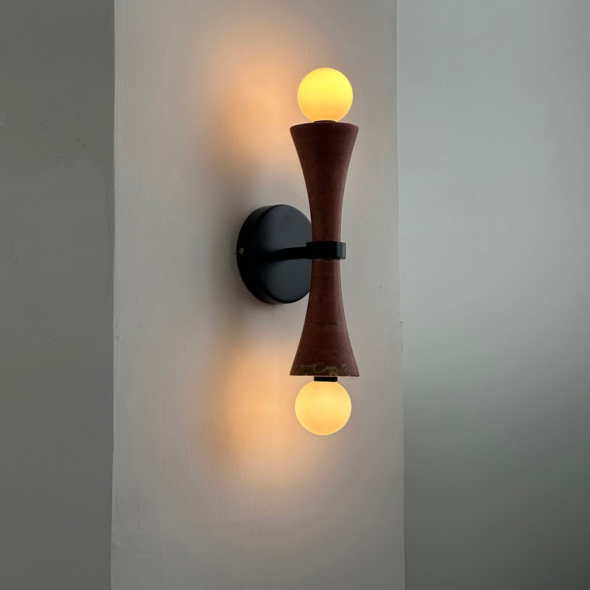Dax Wall Lamp