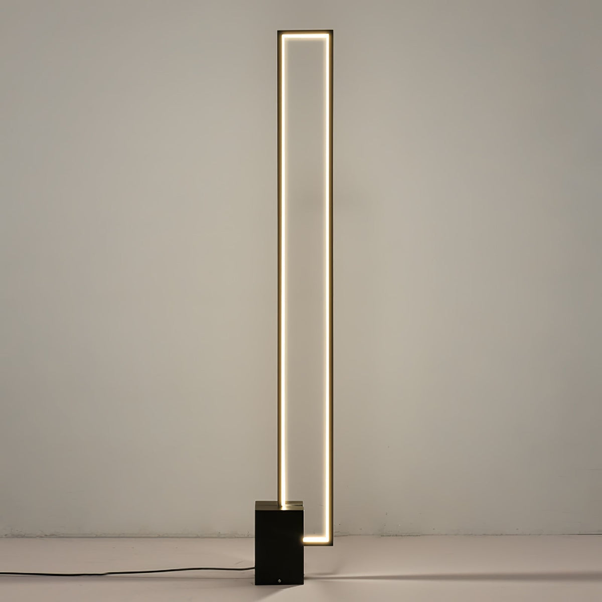 Edge Floor Lamp L 10.8″ x H 63″ / L 27.5cm x H 160cm / Warm Light / US Plug Floor lamp
