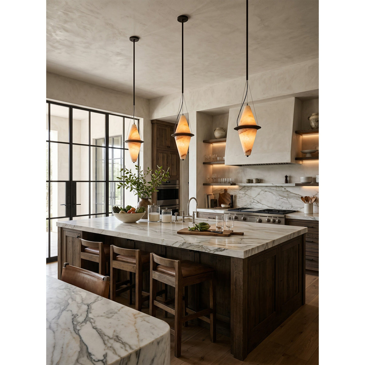 Elaris Alabaster Pendant Lamp