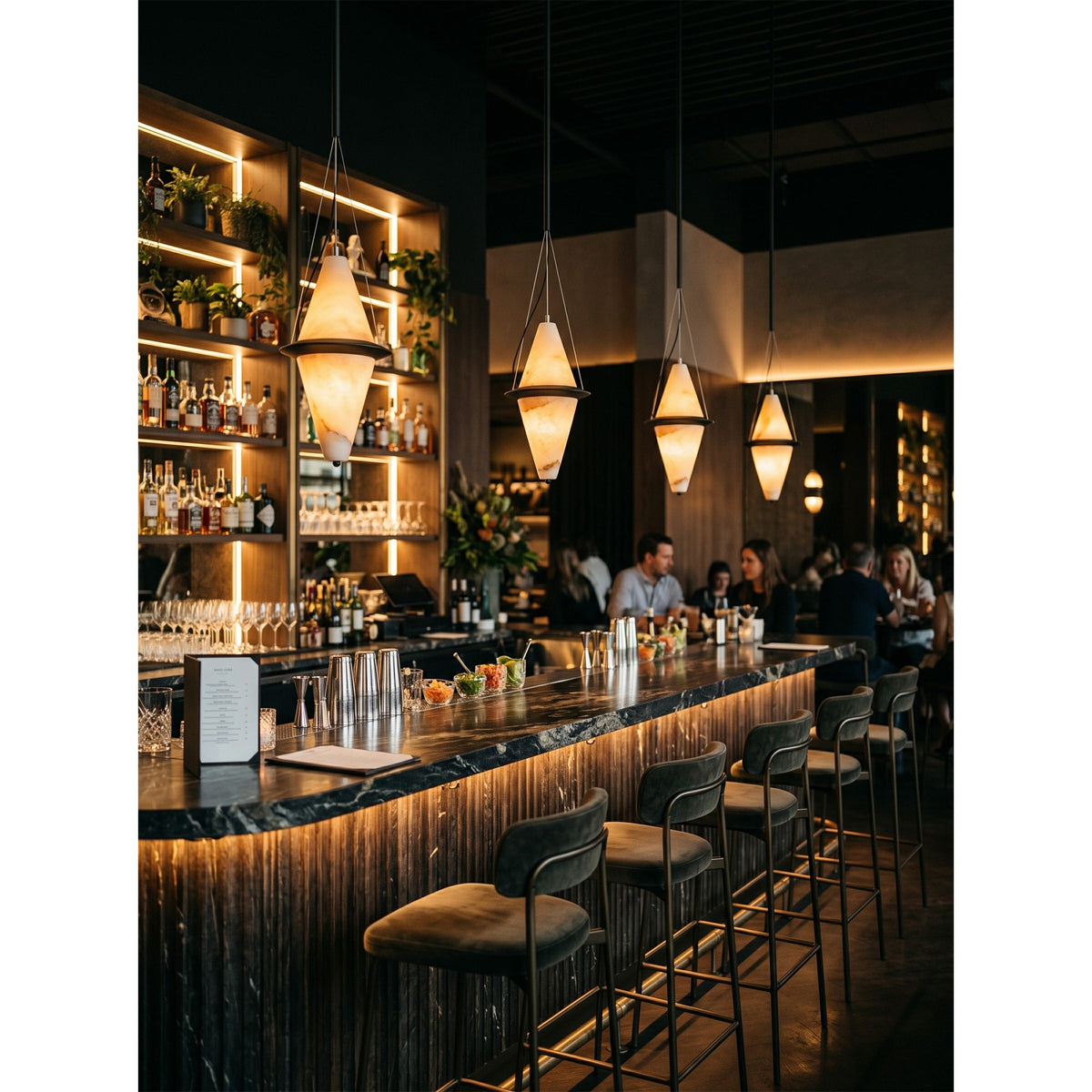 Elaris Alabaster Pendant Lamp