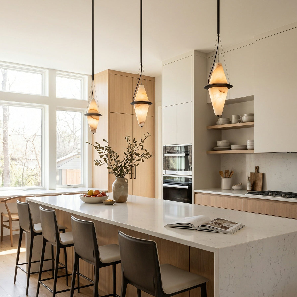 Elaris Alabaster Pendant Lamp