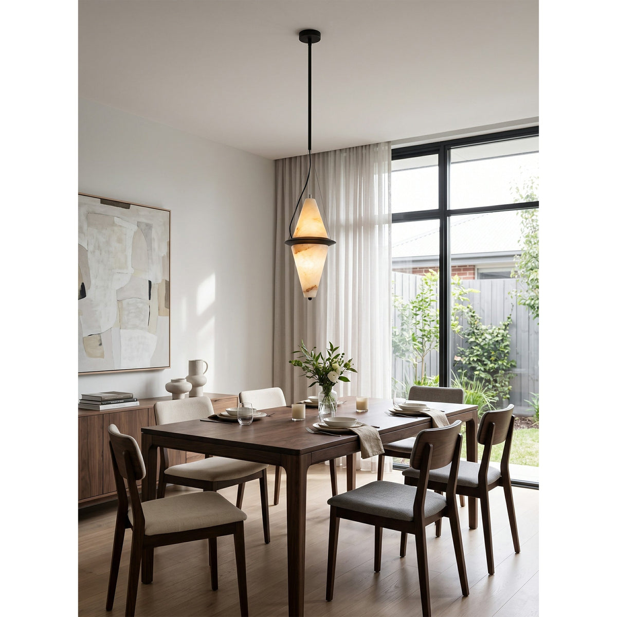 Elaris Alabaster Pendant Lamp