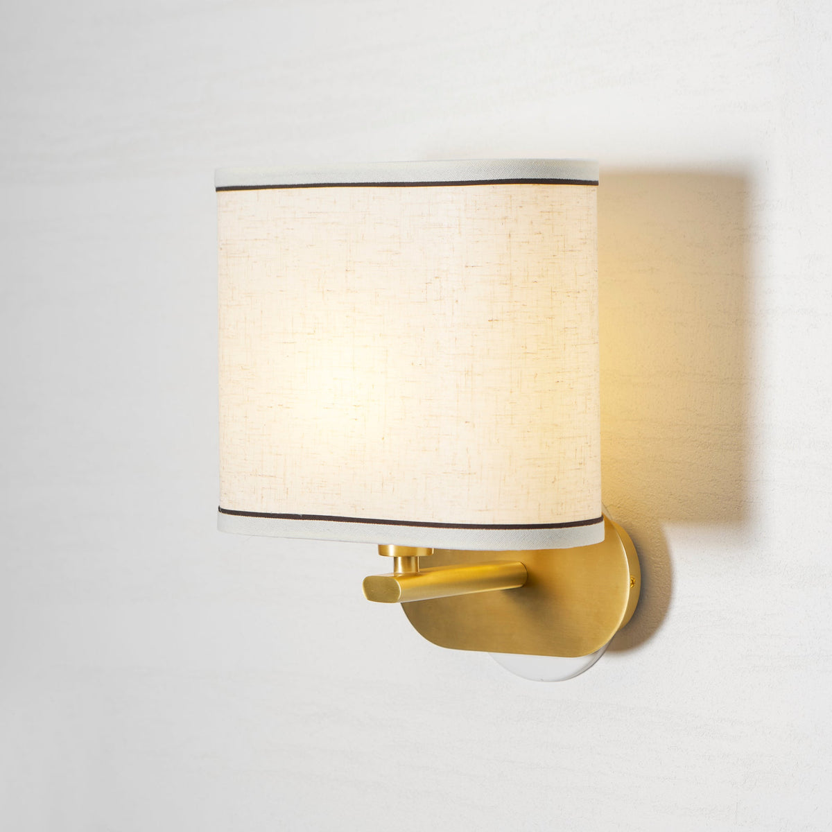 Ellara Wall Lamp