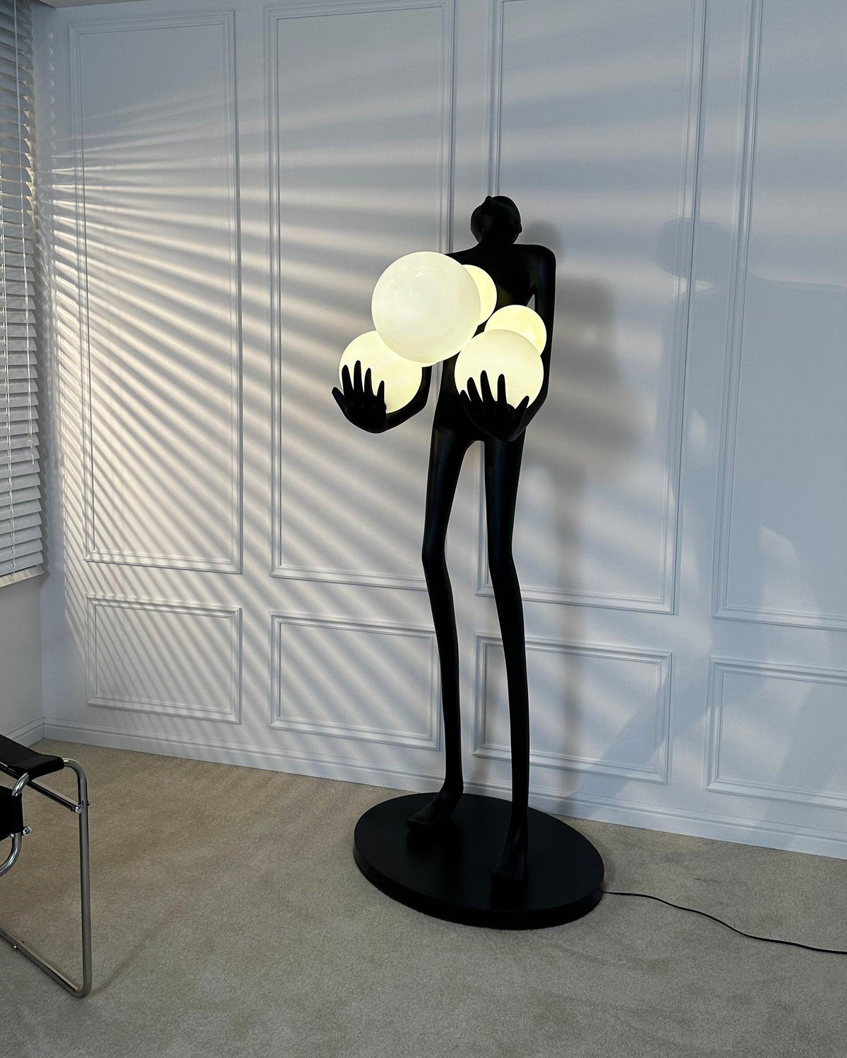 Embrace Sculpture Floor Lamp Floor lamp