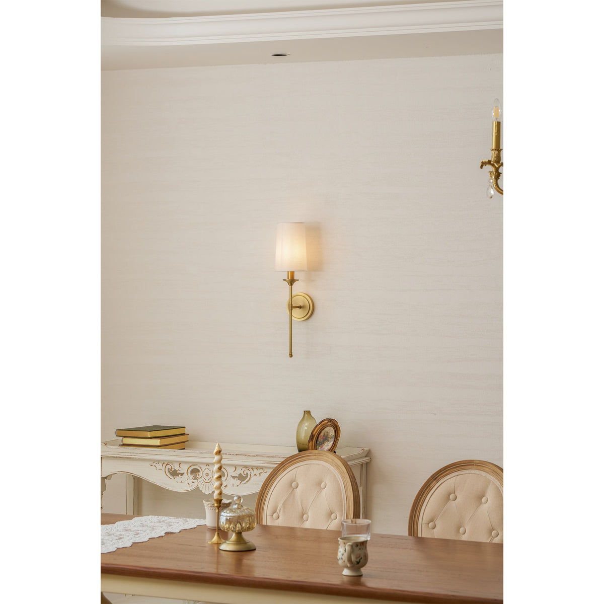 Emily Wall Lamp