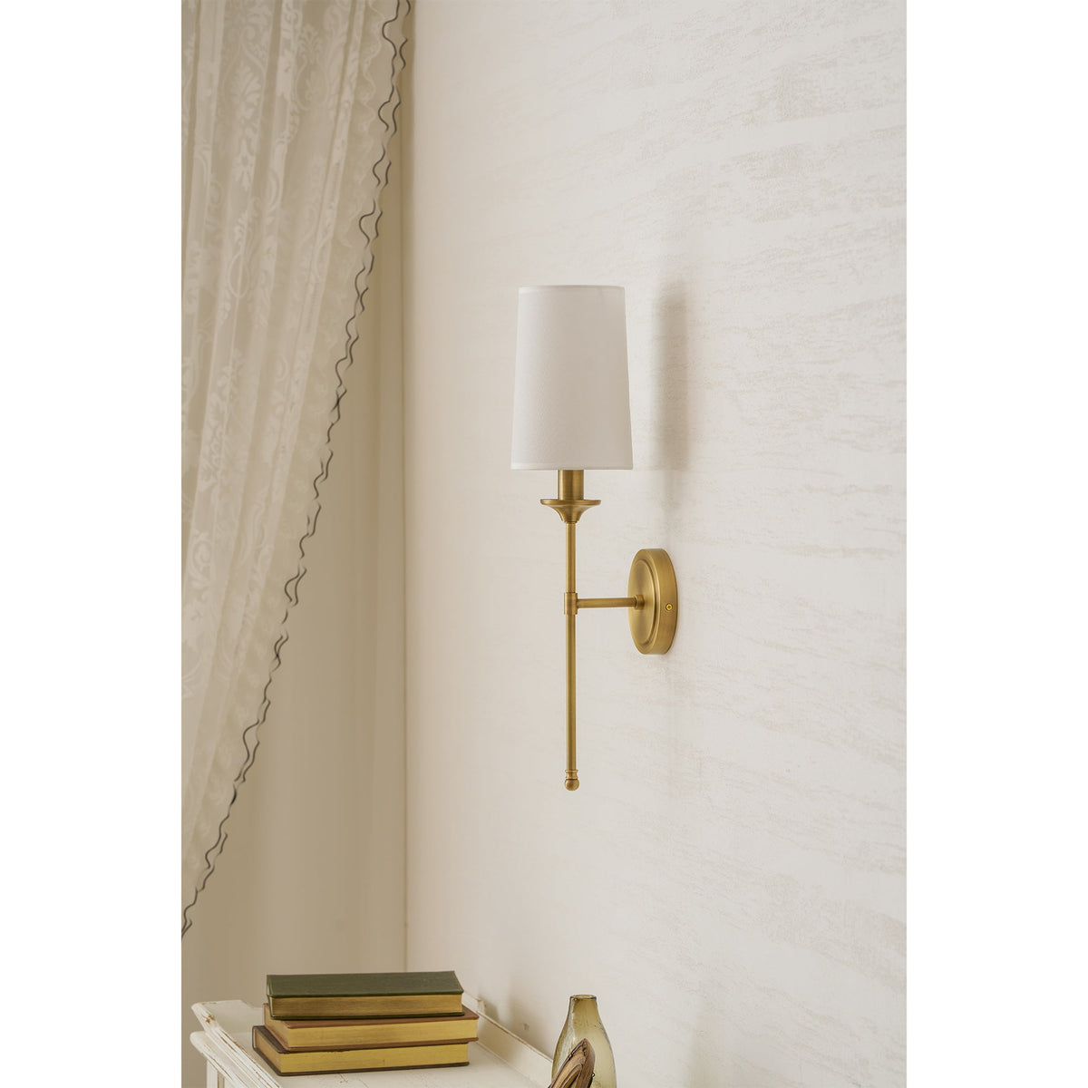Emily Wall Lamp