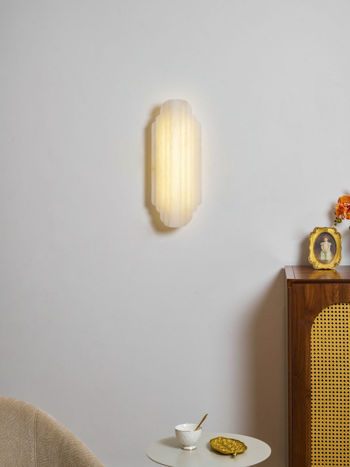 Estelle Alabaster Wall Sconce 1001 Wall lamp