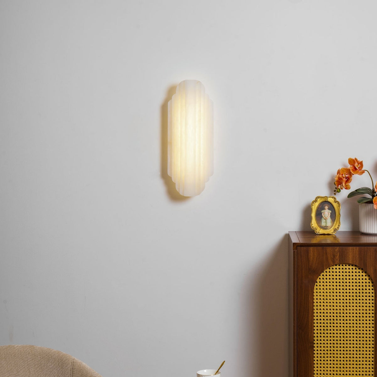 Estelle Alabaster Wall Sconce 1001 Wall lamp