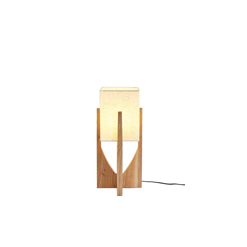 Fairbanks Floor Lamp ? 9.1″ x H 20.5″ / Dia 23 cm x H 52 cm / Nature wood color / US plug Floor lamp