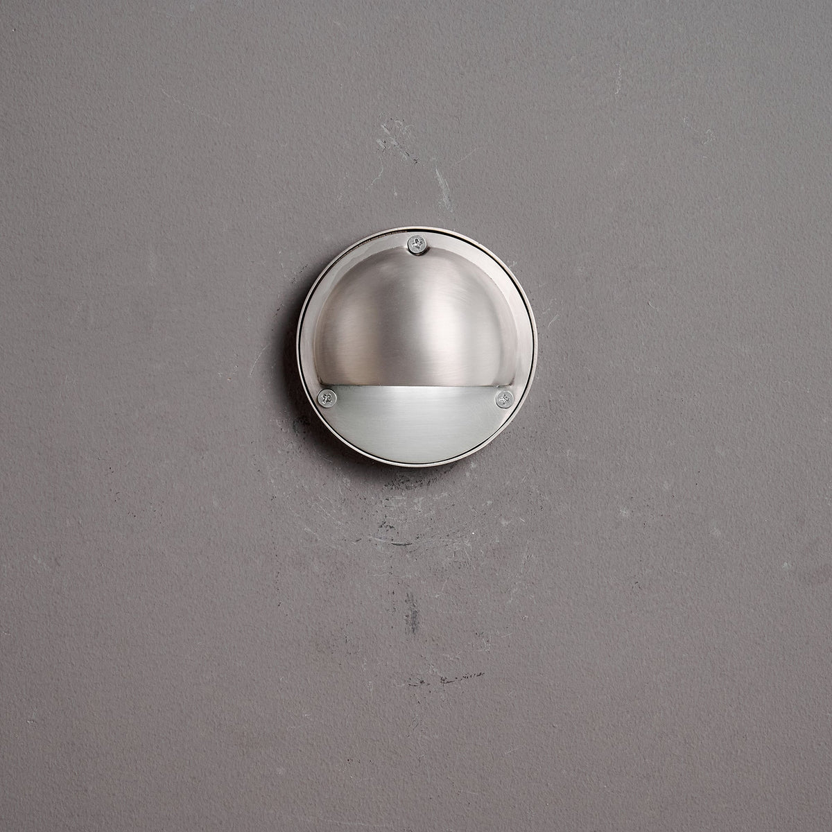 Hardy Wall Lamp