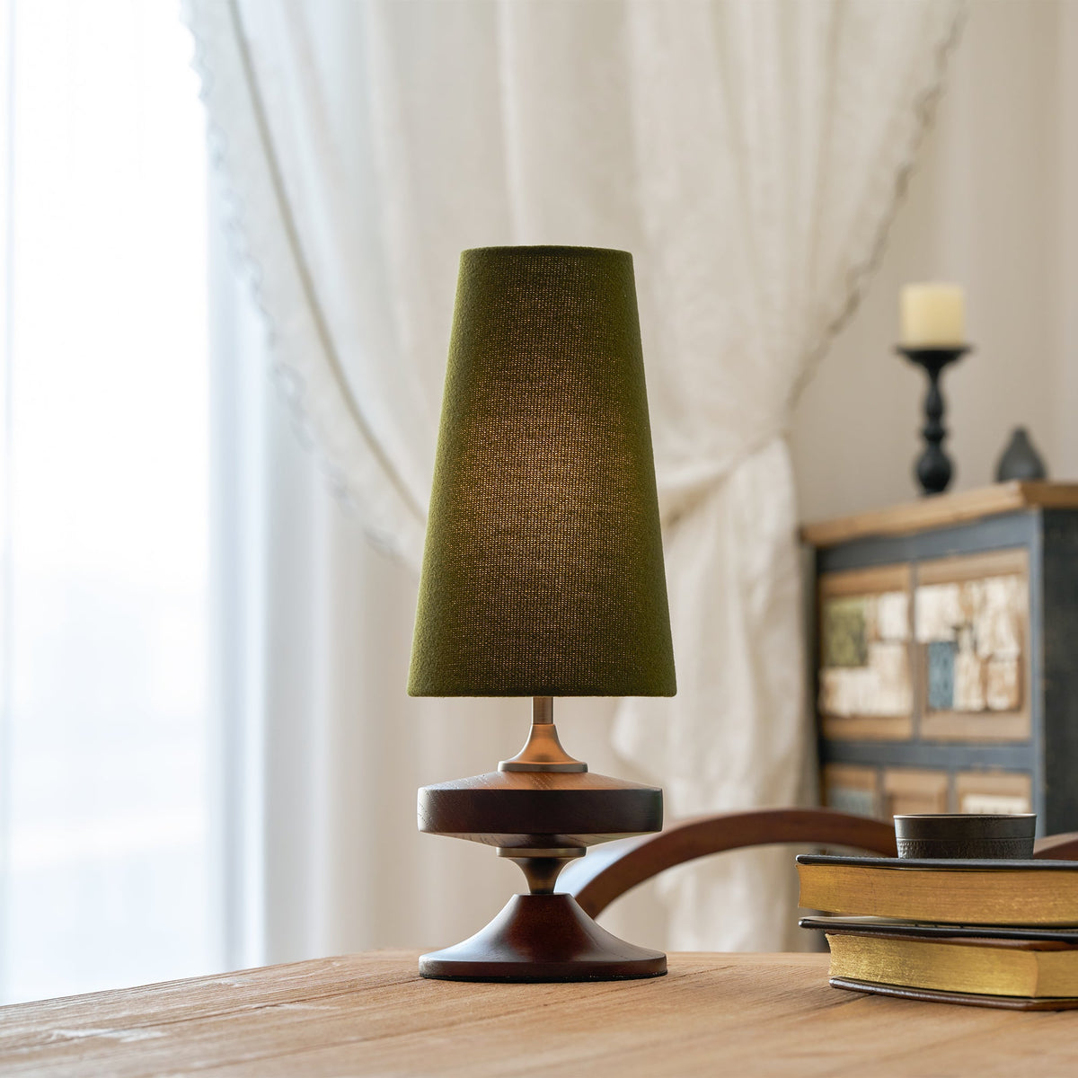 Hour Rho Table Lamp