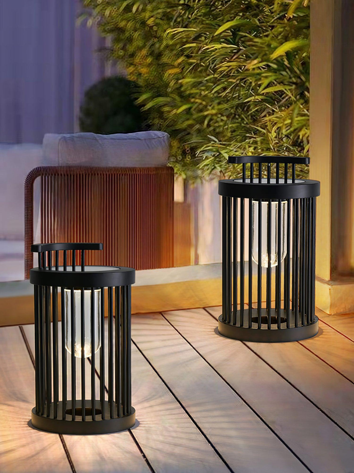 Hurricane Ruhlmann Outdoor Light ∅ 11.8″ x H 20.5″ / Dia 30cm x H 52cm / Black / Solar power storage Table lamp