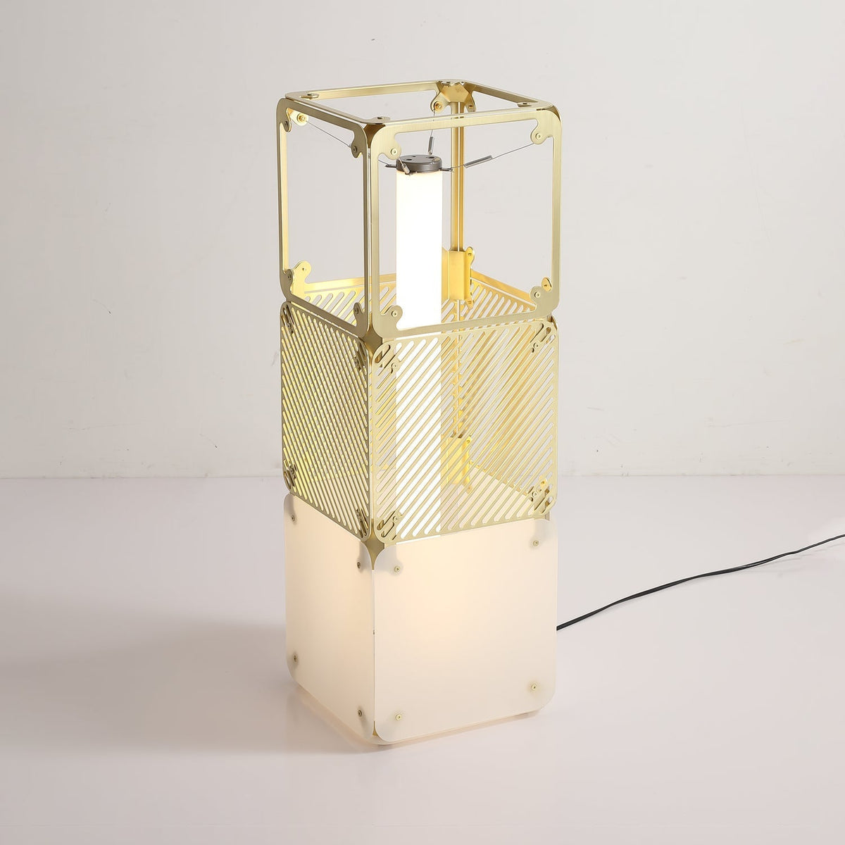 Hyperqube Floor Lamp Floor lamp