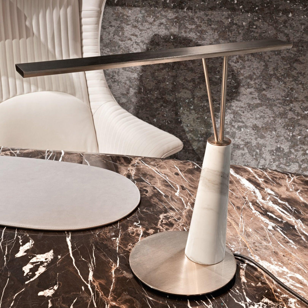 Jasper Table Lamp ∅ 19.6″ x H 15.7″ / Dia 50cm x H 40cm / Satin Nickel / US plug Table lamp