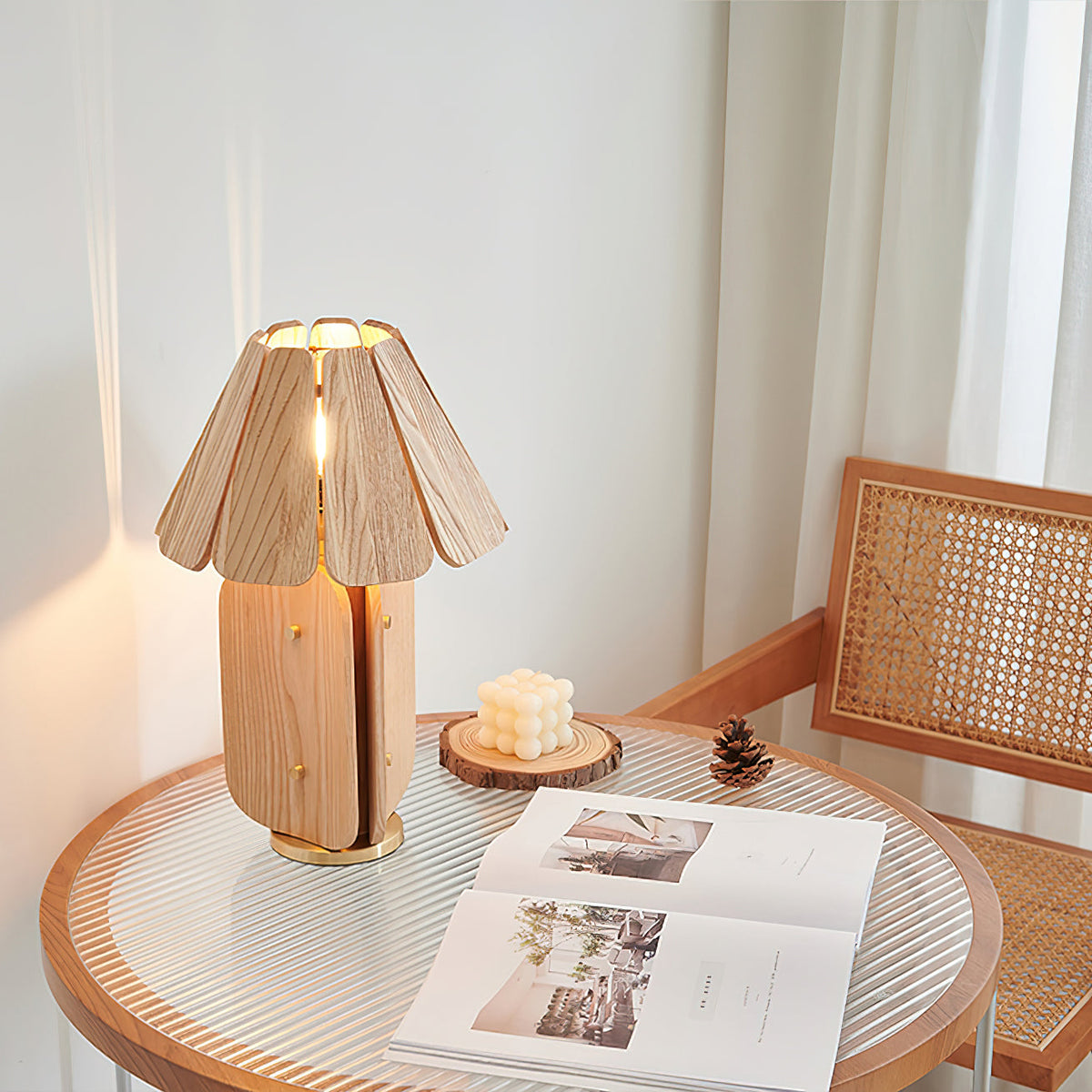 Kubec Table Lamp