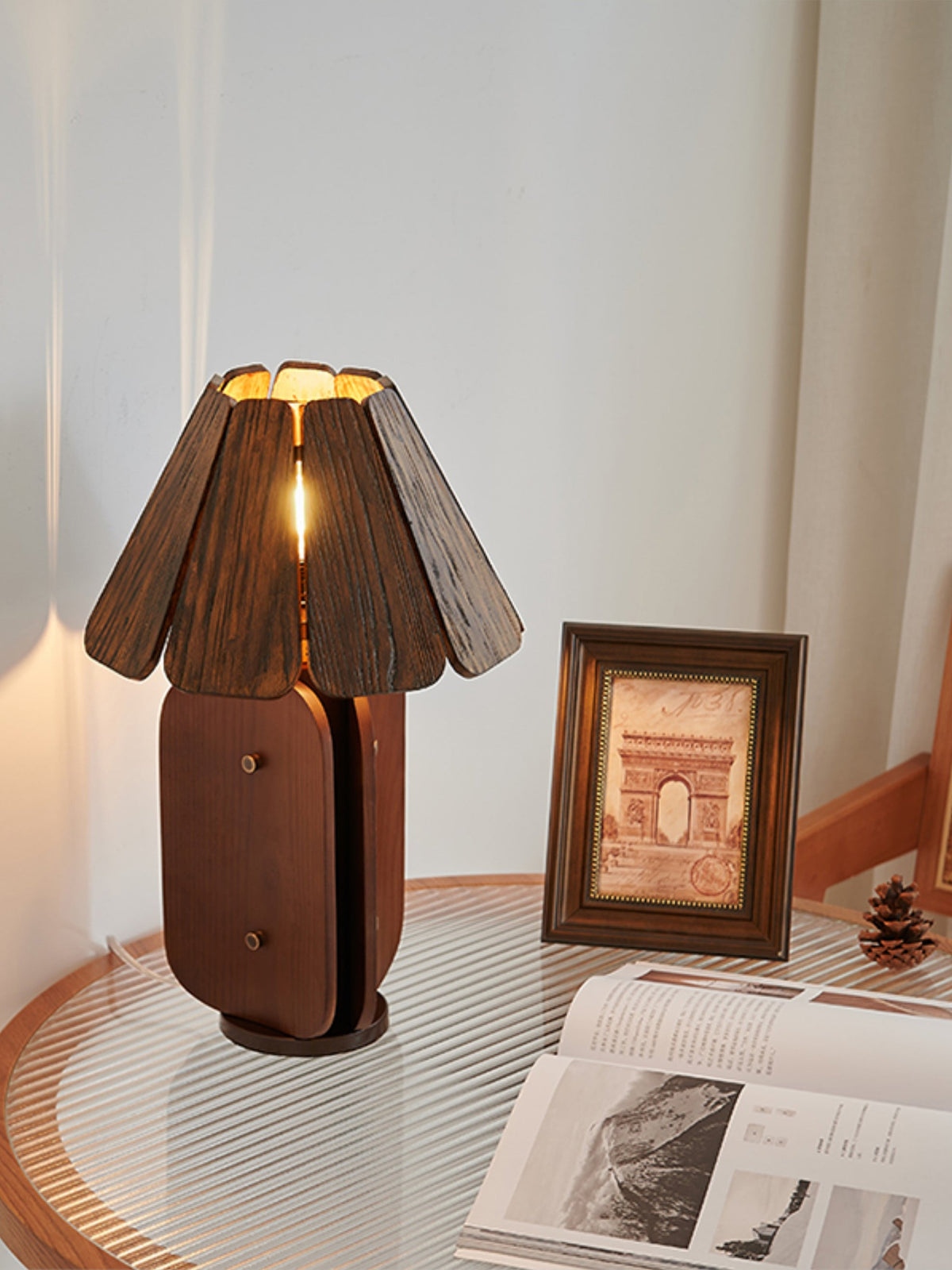 Kubec Table Lamp