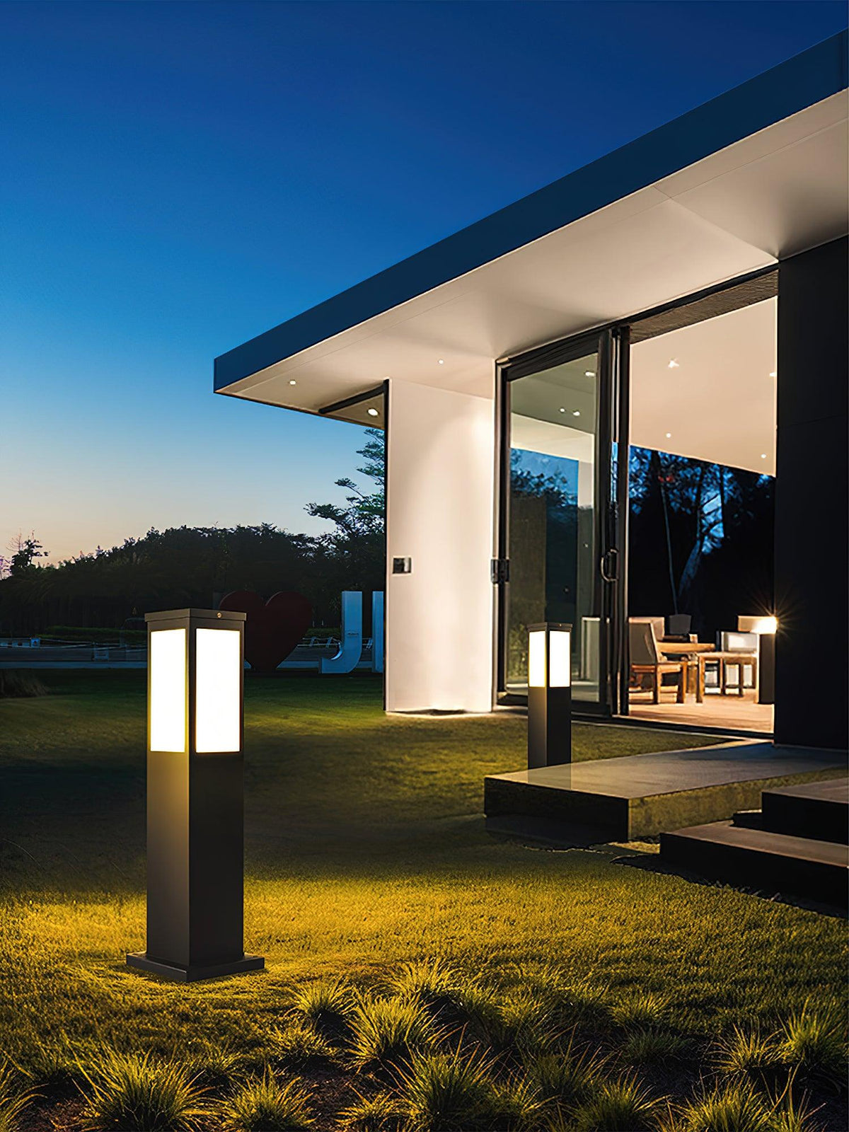 Kuzco Bollard Outdoor Light ∅ 5.5″ x H 23.6″ / Dia 14cm x H 60cm / Black / Warm Light Outdoor Lighting