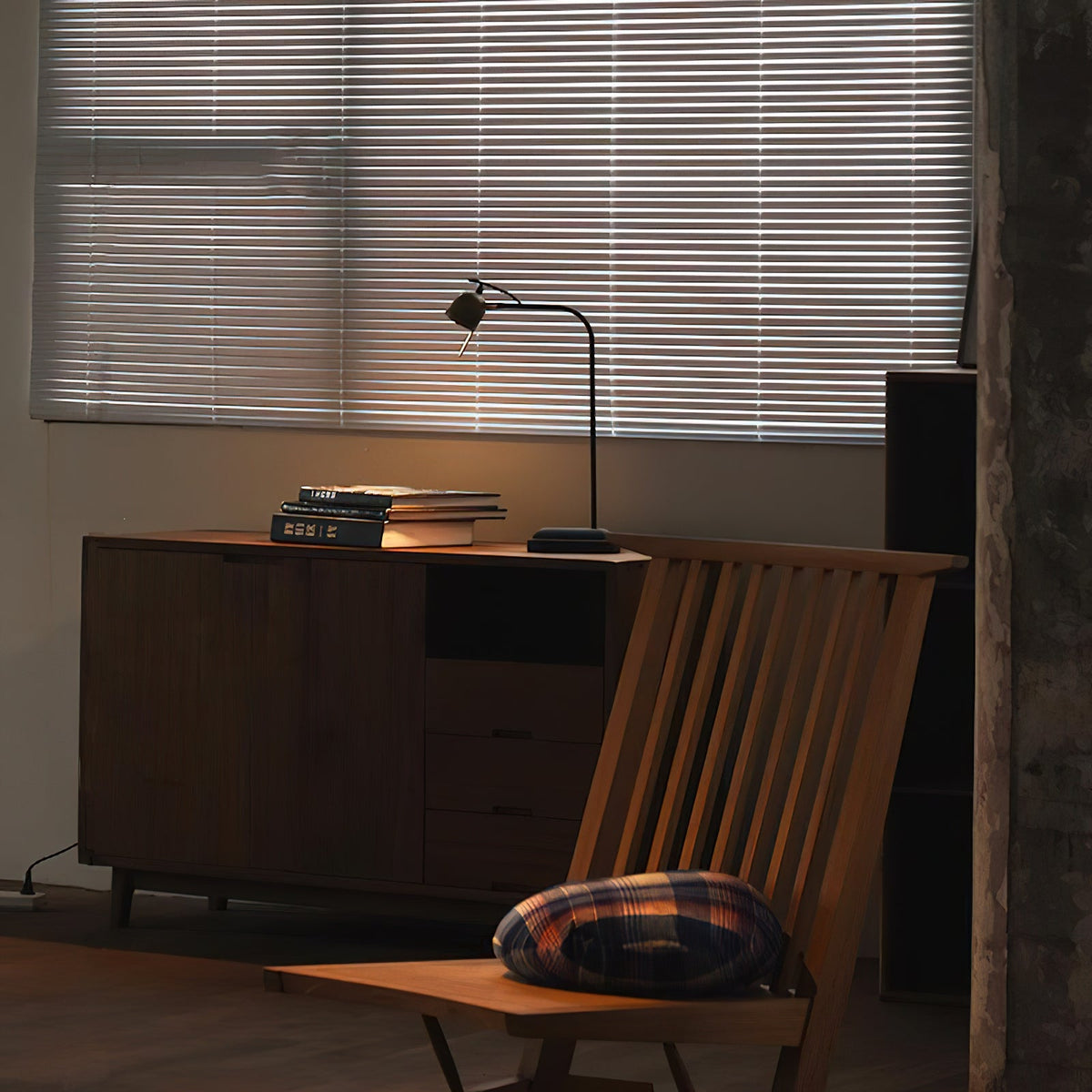 Leipzig Table Lamp