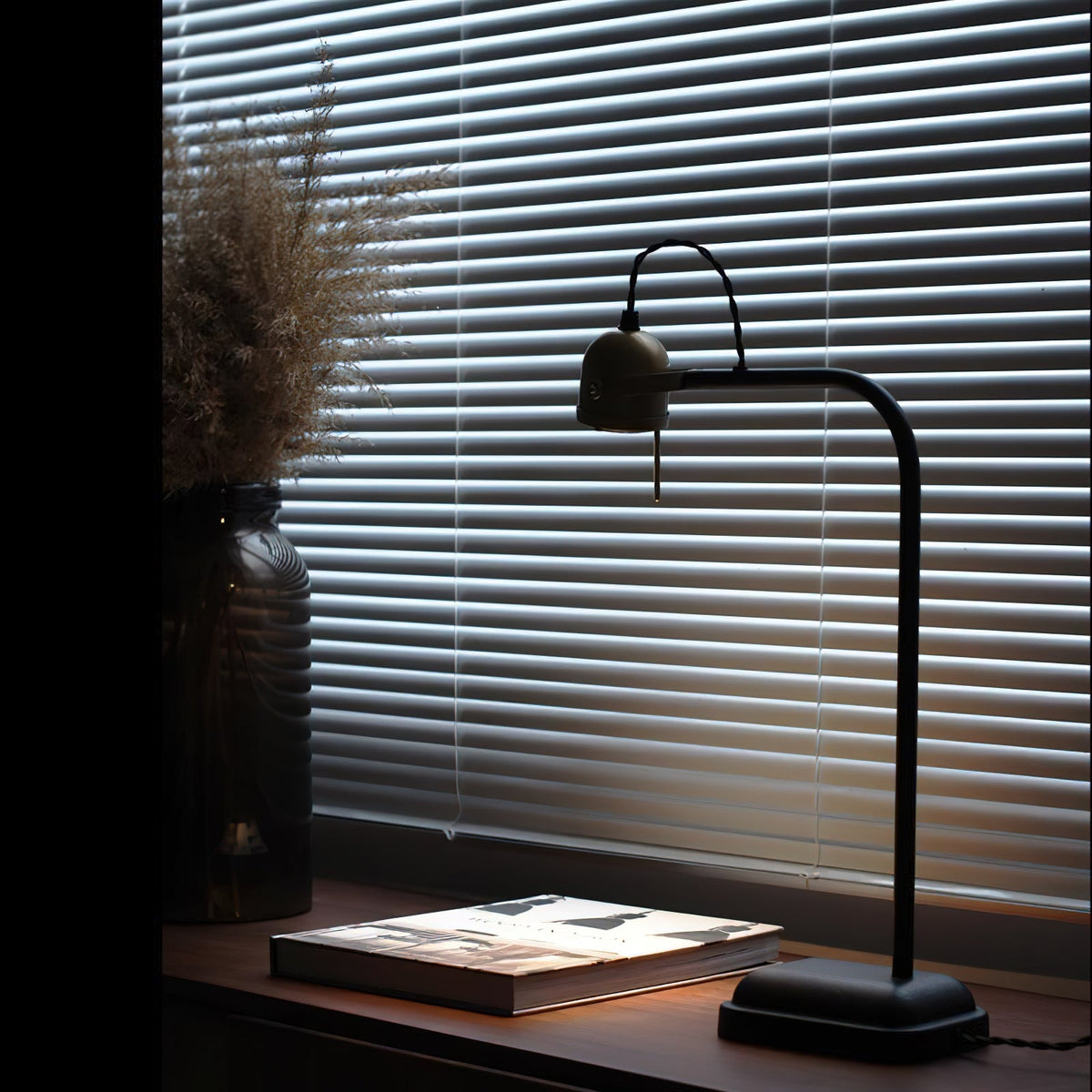 Leipzig Table Lamp