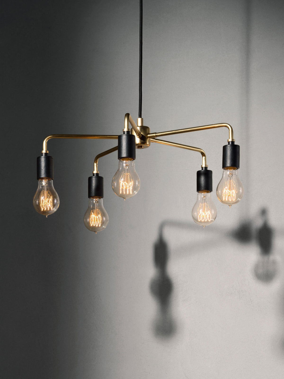 Leonard Chandelier