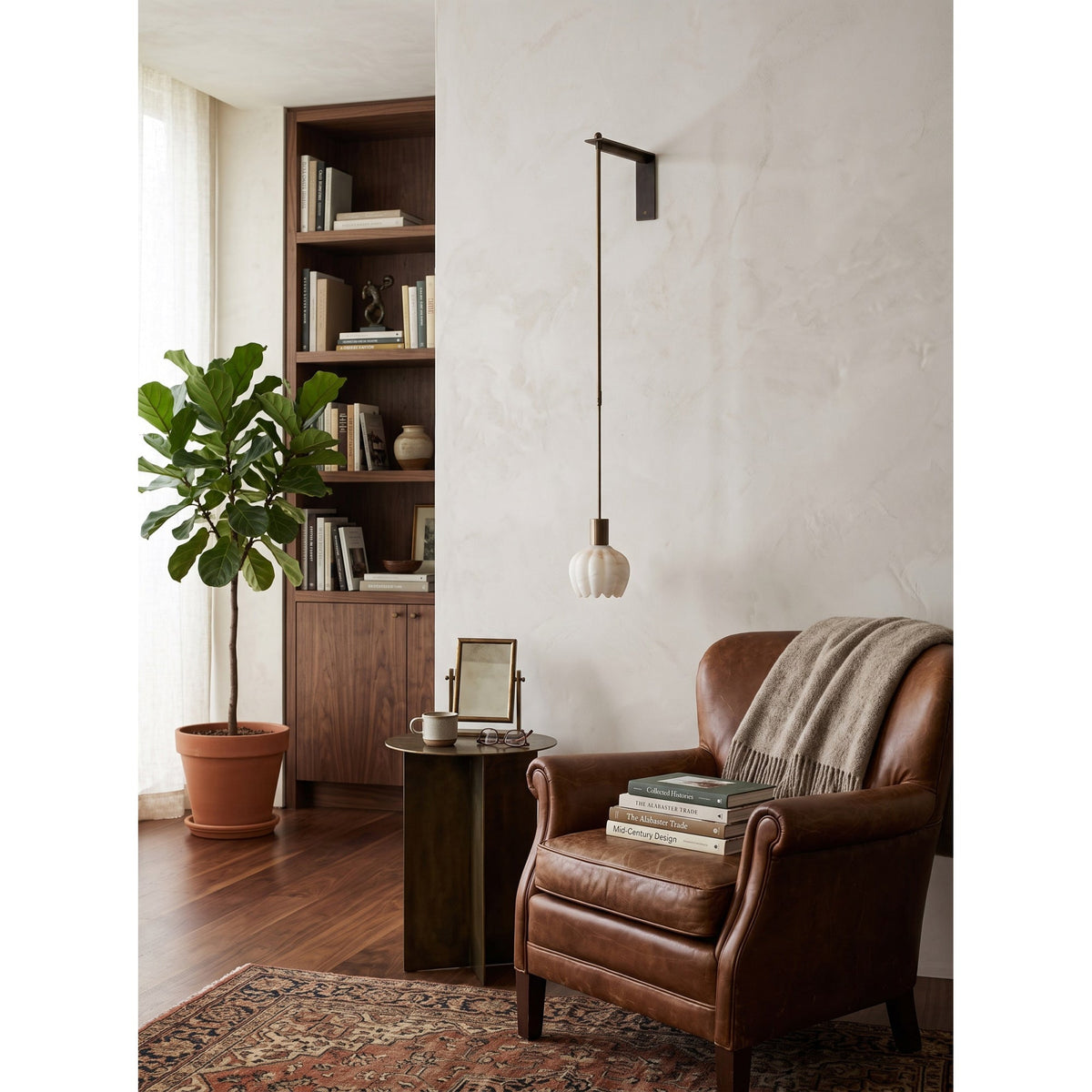 Lilin Alabaster Wall Lamp