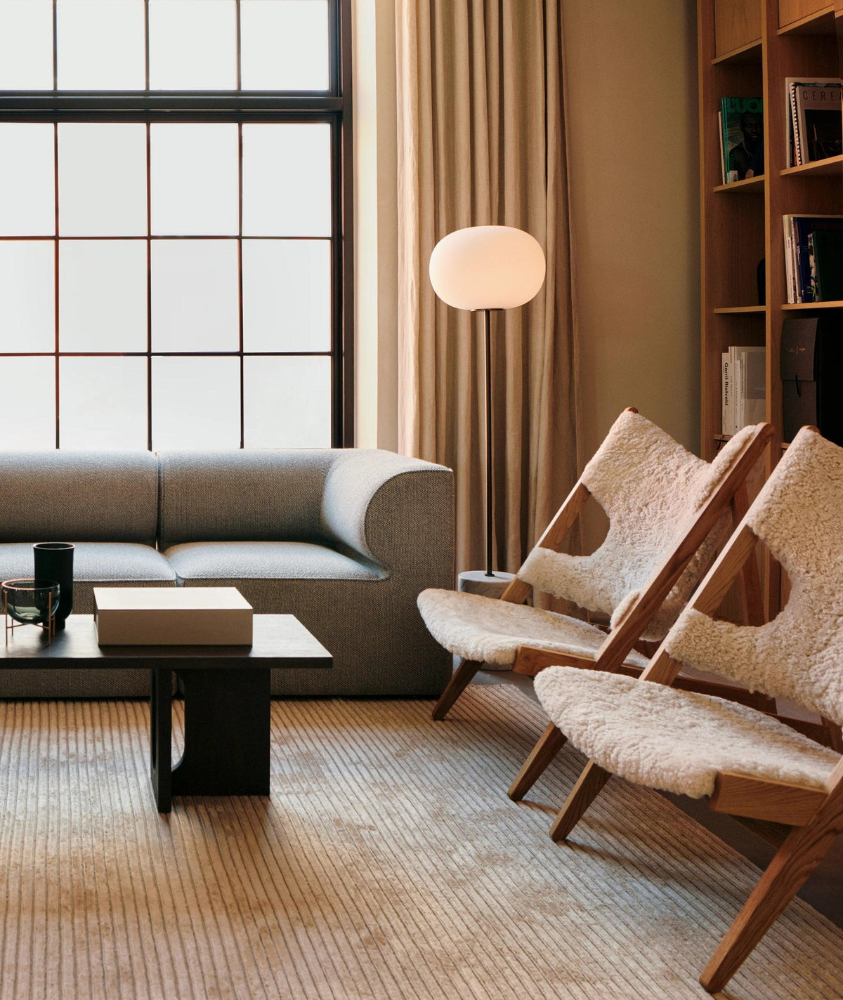 Lumina Pillar Orb Floor Lamp Floor lamp
