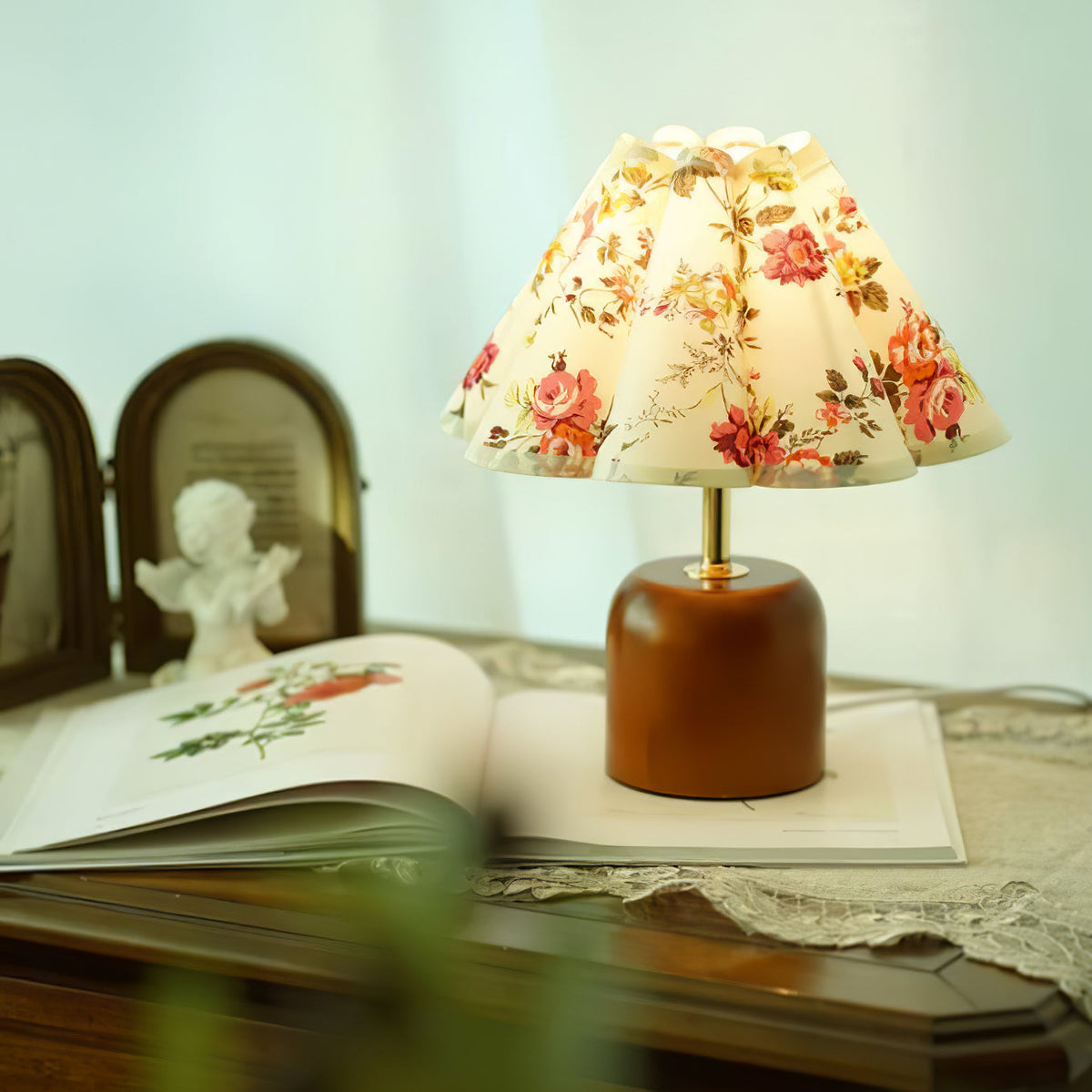 Lunitidal Table Lamp Table lamp