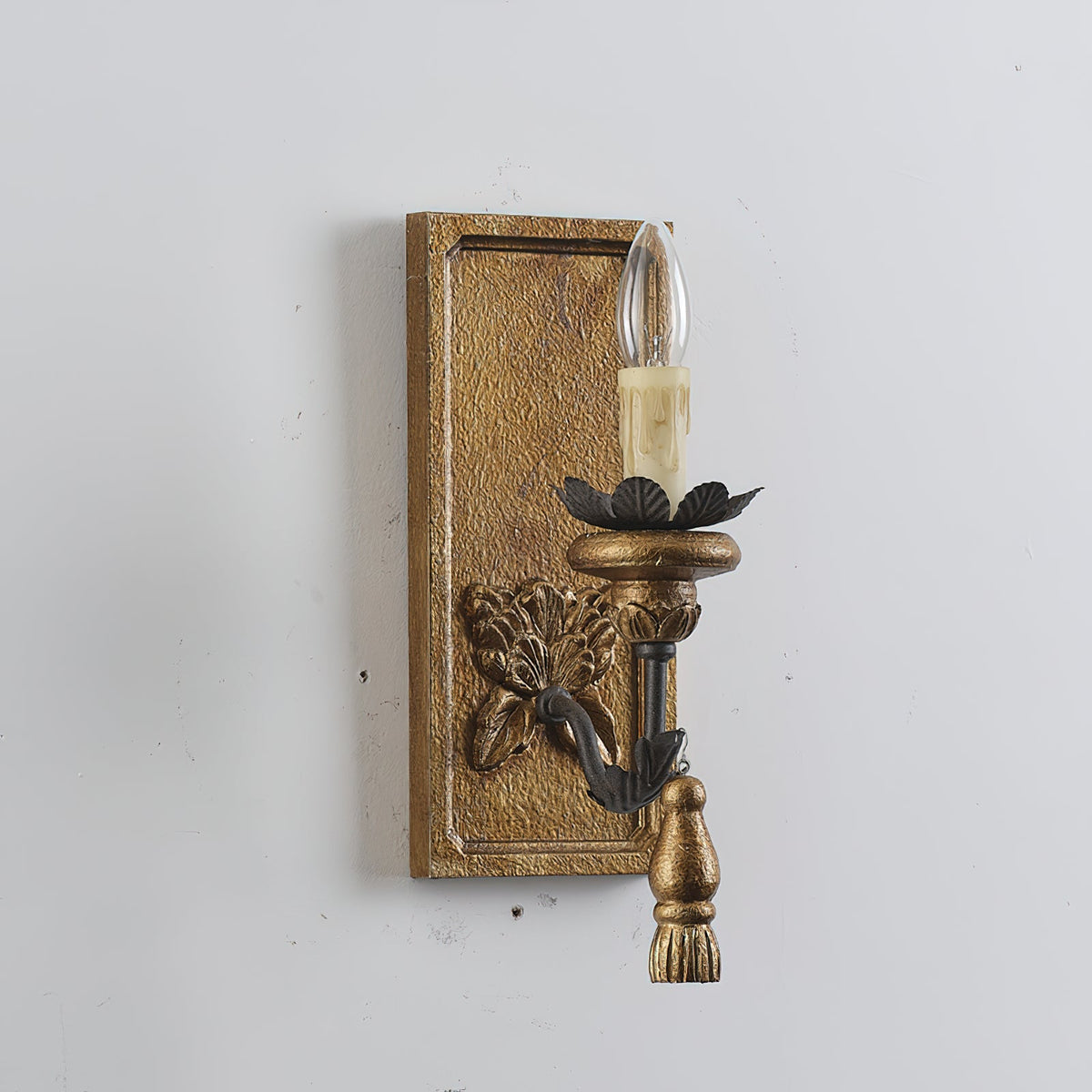 Margarite Wall Lamp