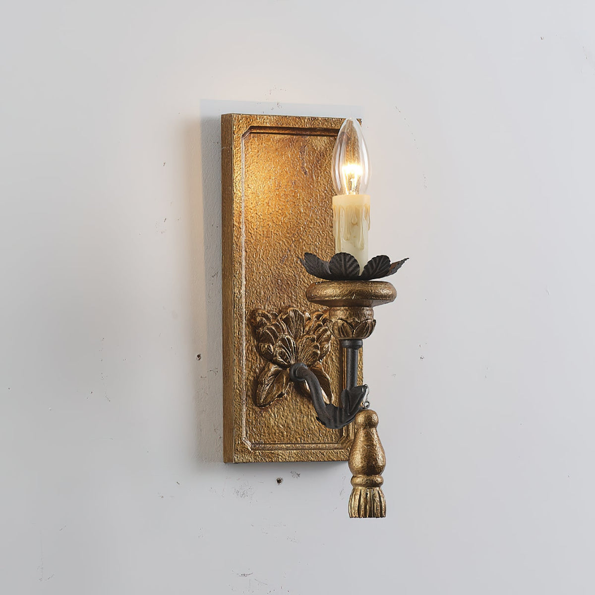 Margarite Wall Lamp