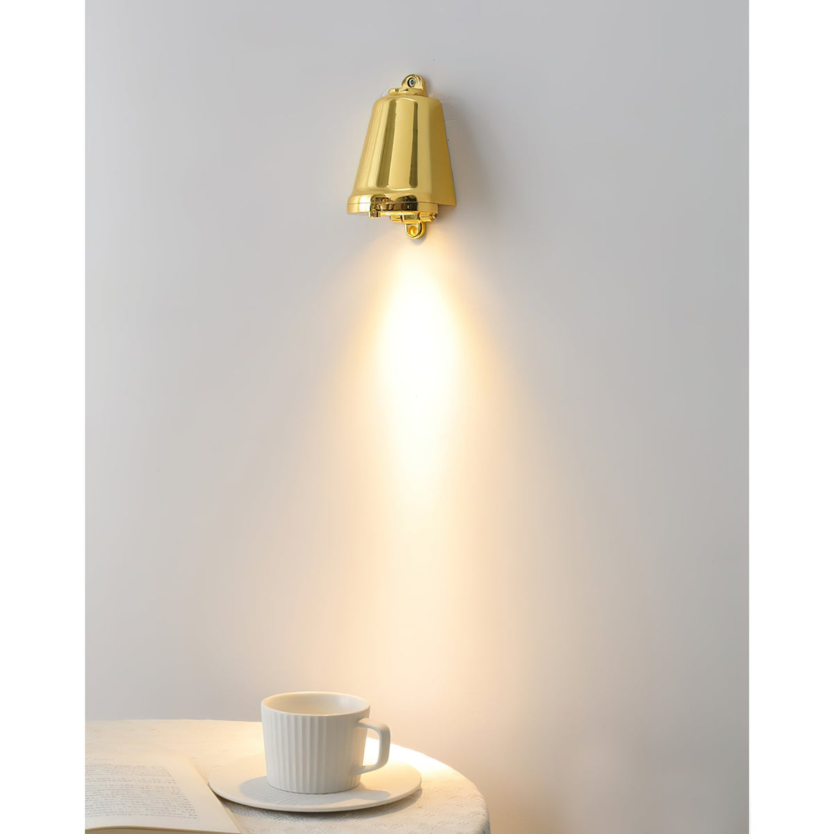 Mast Wall Lamp