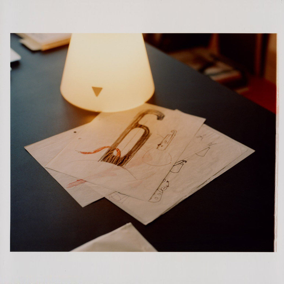 Hook Handle Table Lamp