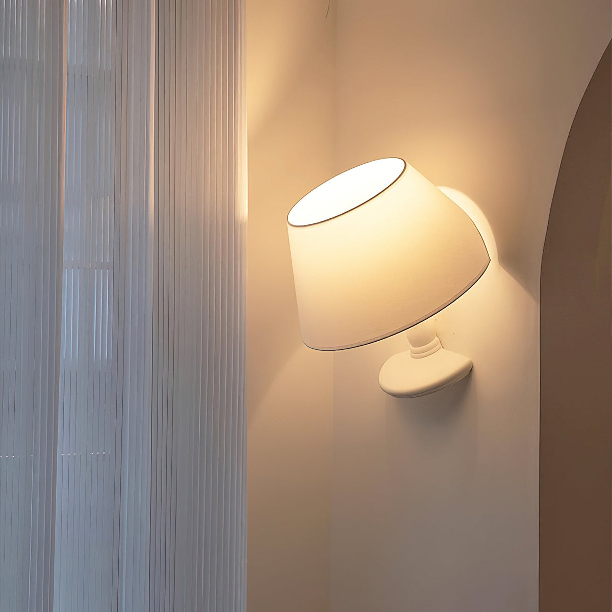 Melampo Wall Lamp