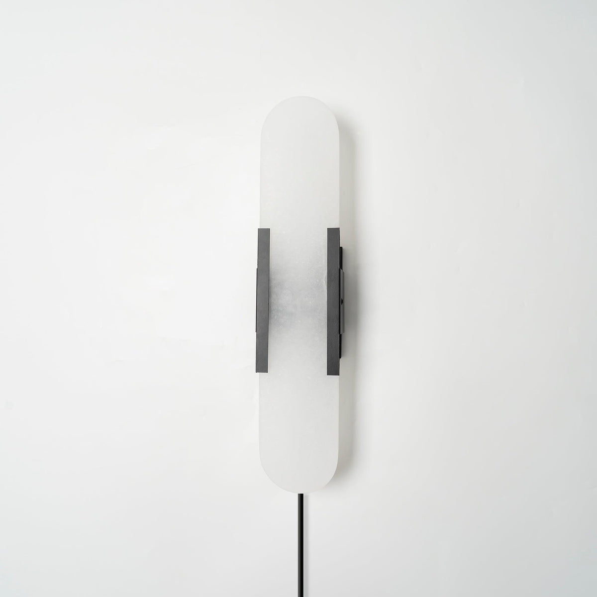 Melange Elongated Alabaster Plug-in Wall Lamp Wall lamp