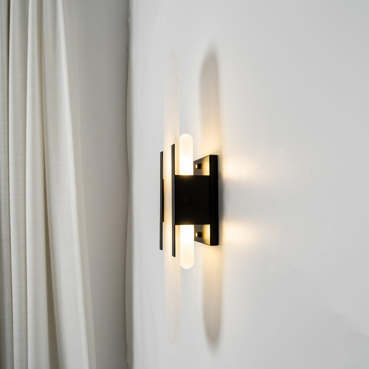 Melange Elongated Alabaster Wall Lamp Wall lamp