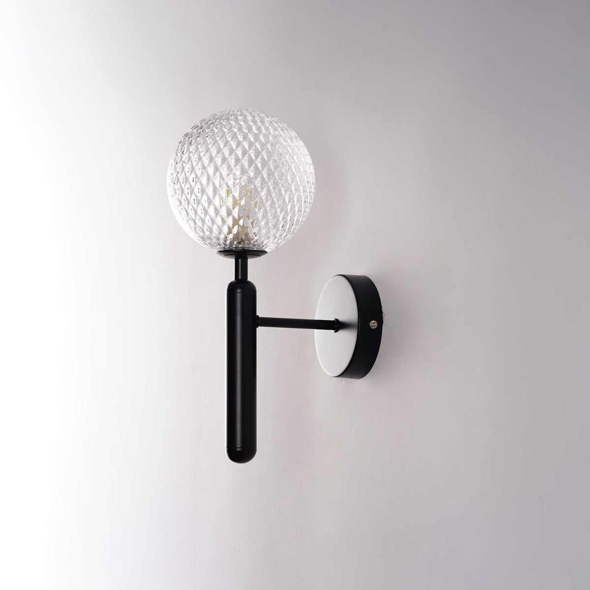 Scandiluxe Wall Light ? 5.9″ x H 13.4″ / Dia 15cm x H 34cm / Black / Clear Wall lamp